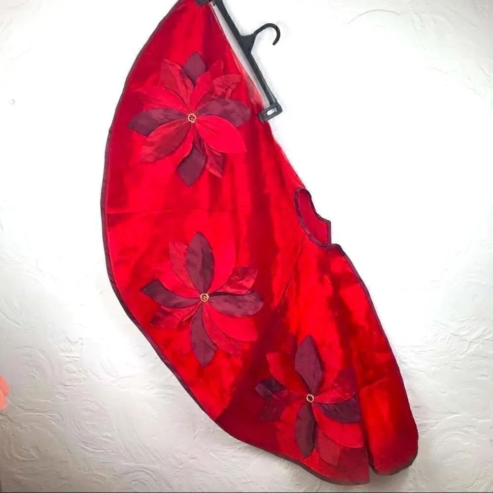 Metallic Red Pointsetta Appliqué Tree Skirt